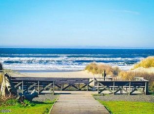 88416 1st Ave #102, Florence, OR 97439