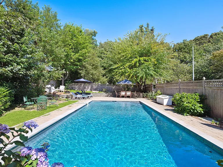 68 Cliff Dr — Photo 17