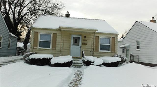1st image of 19130 Woodland St