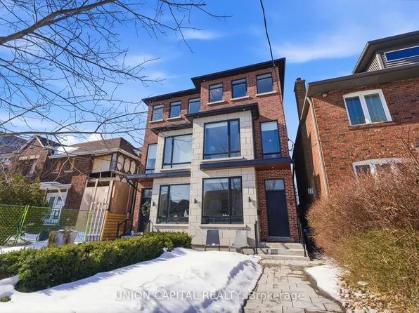544 B Beresford Ave, Toronto, ON M6S 3C3