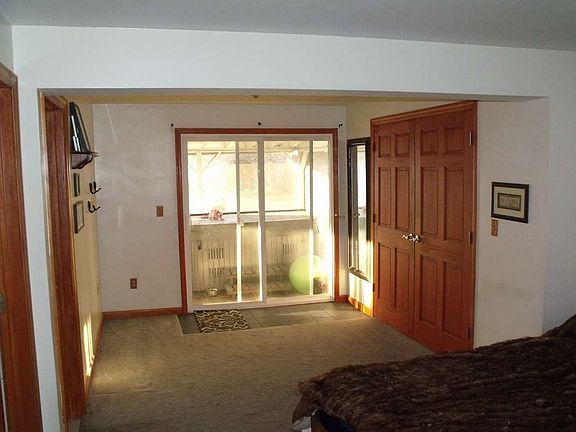 4th image of 3 Barley Ct