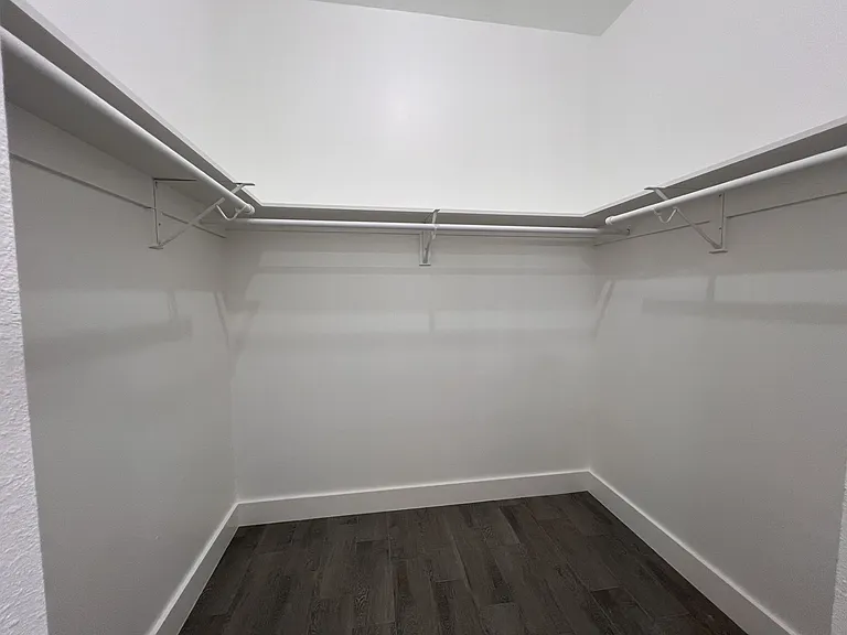 506 E Bryson Ave — Photo 12
