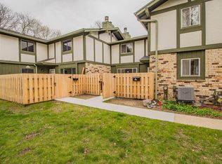 N76W14560 Northpoint Ct, Menomonee Falls, WI 53051