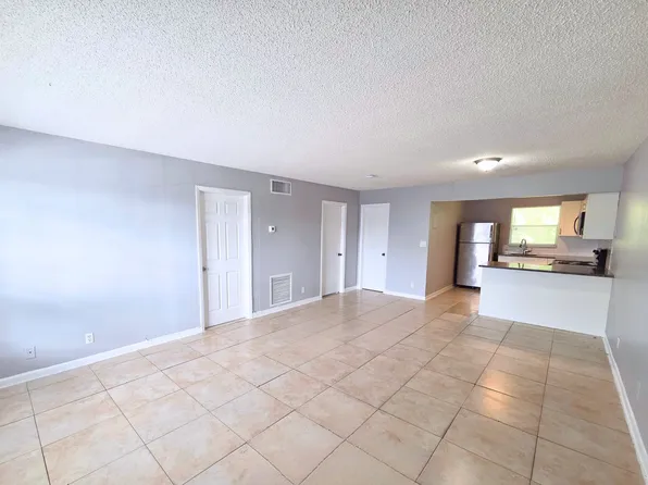 1441 NW 22nd St, Fort Lauderdale, FL