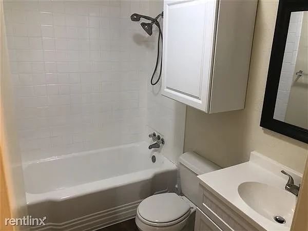321 Bradley St — Photo 6