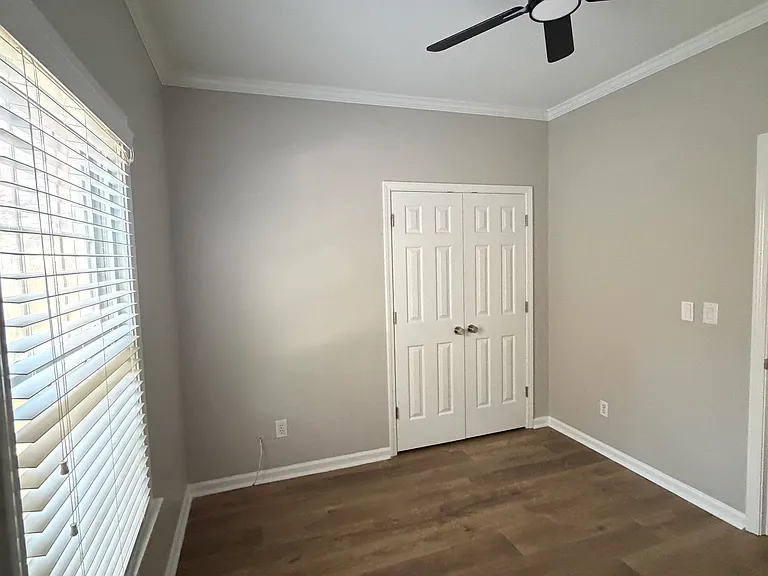 5430 Derby Chase Ct — Photo 16