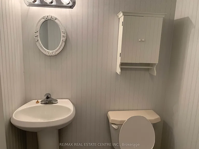 14 Sandsprings Cres — Photo 24