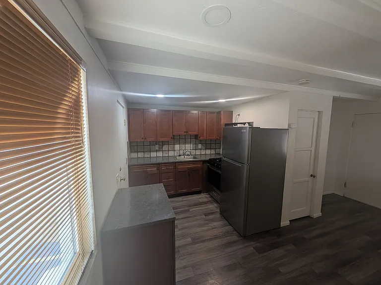 3731 N Tyndall Ave — Photo 5