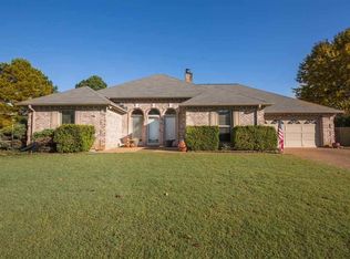 8388 Shingle Oaks Dr, Cordova, TN 38018