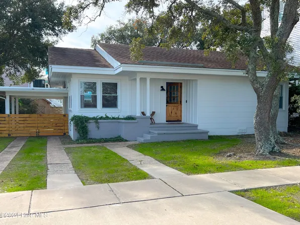 303 Fayetteville Avenue, Carolina Beach, NC 28428