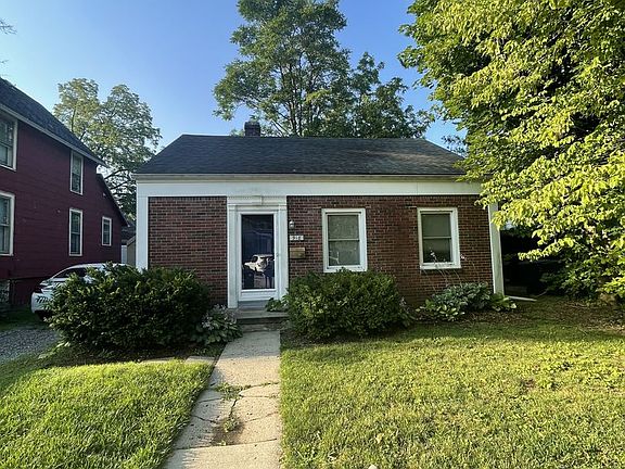 2nd image of 918 Sylvan Ave