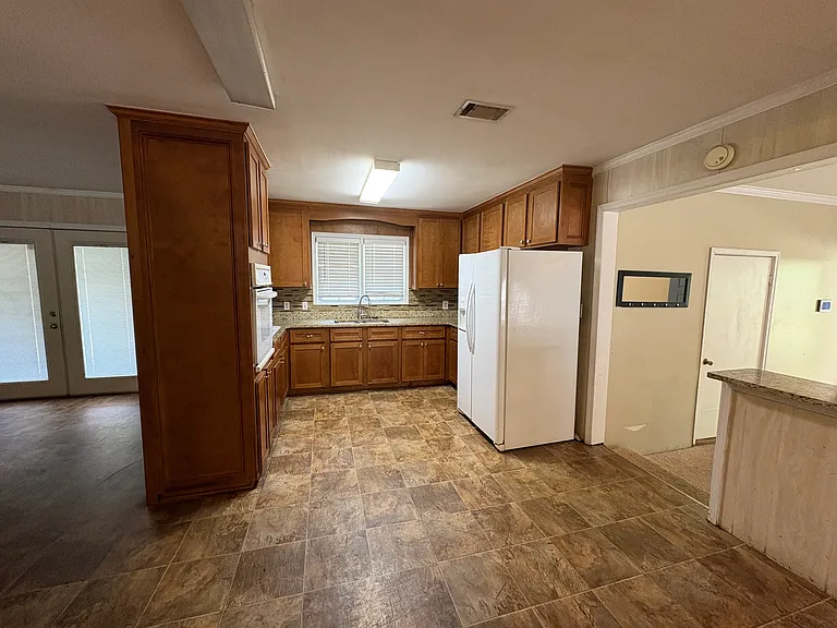 5620 Forest Ave — Photo 5