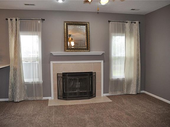 3rd image of 29 N Morris Blvd