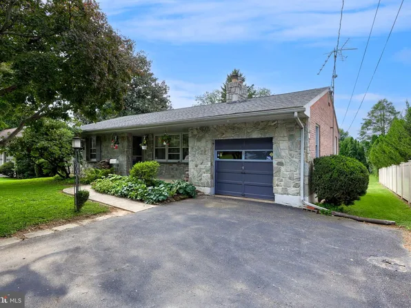 34 Wabank Rd, Millersville, PA 17551