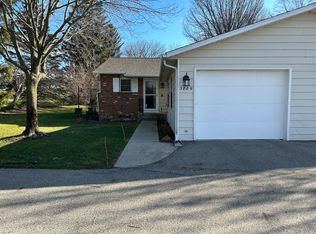 3889 Villa Montee Dr SE, Kentwood, MI 49512