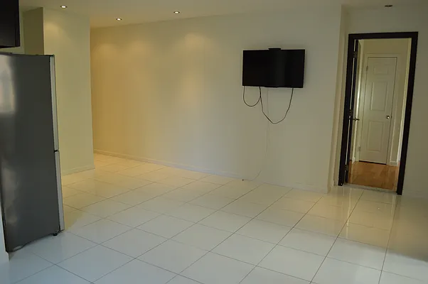 Rented by CoSo Apartments | media 45