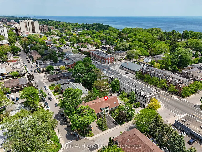 109 Brant St — Photo 48