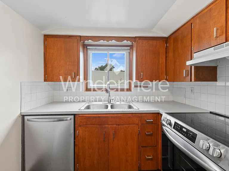 904 S McDonald Rd — Photo 4