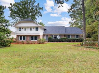 805 Sudbury Rd, Sandy Springs, GA 30328