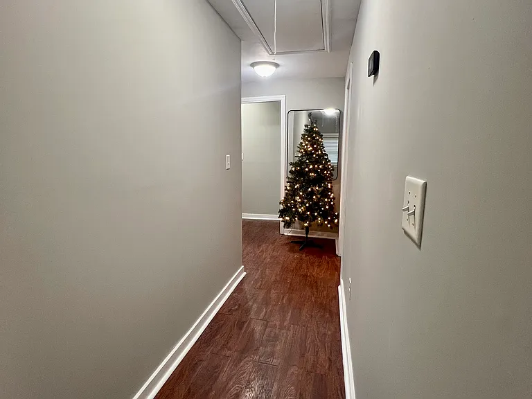 185 Fishburne St — Photo 11