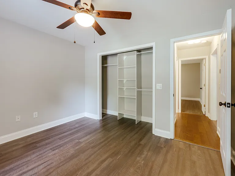 183 Oak Meadows Dr — Photo 14
