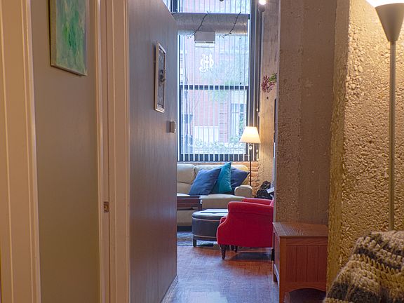 Wide Hallway, Ba & BR on L