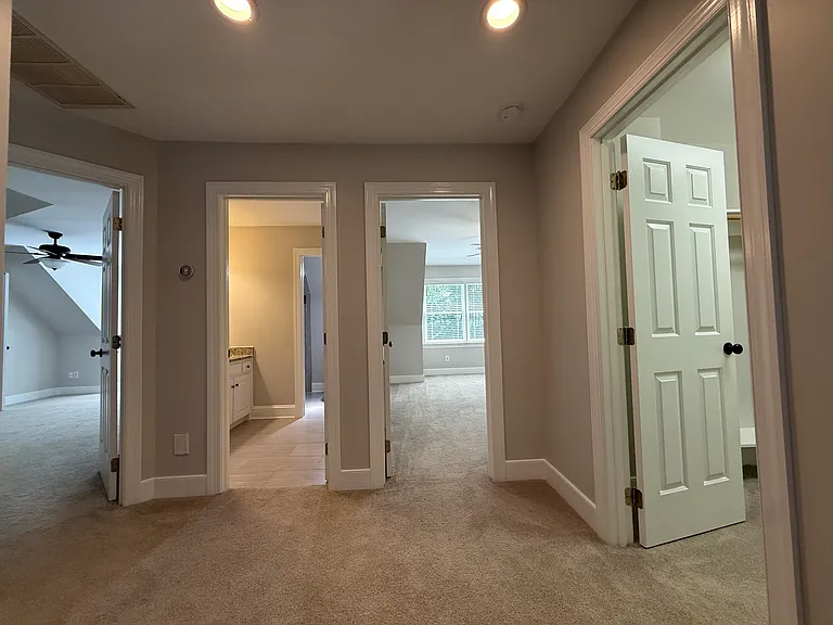 205 Tynemouth Dr — Photo 41