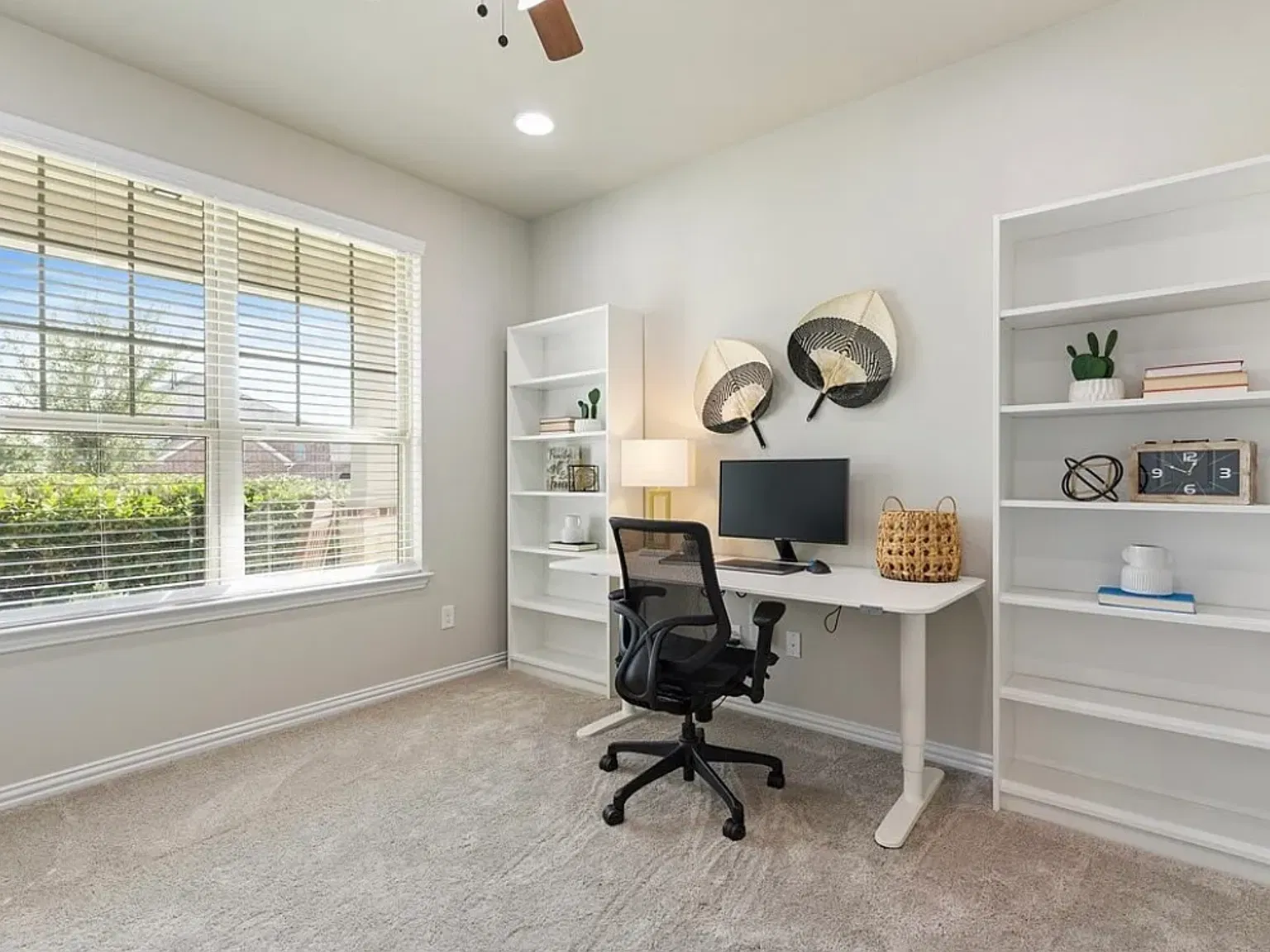 4 bed, 2373 sqft, $3,300 — Photo 2