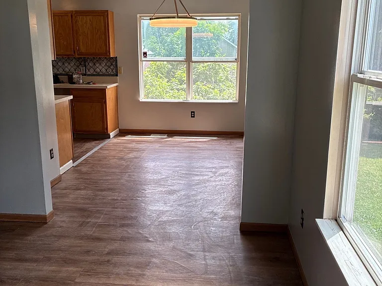731 Parmalee Ave — Photo 4