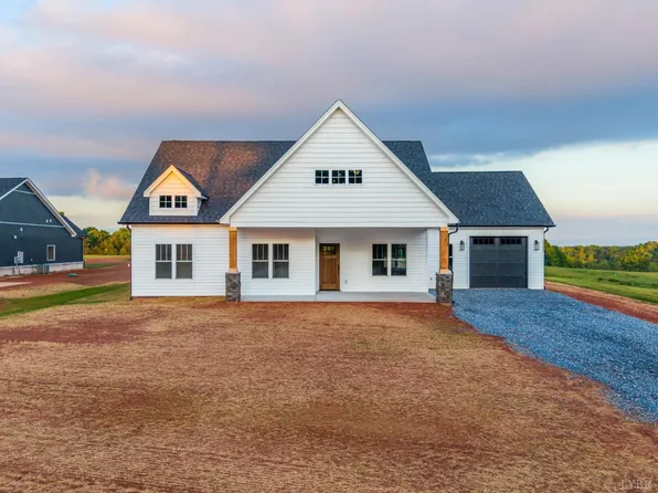 10480 Leesville Rd, Lynch Station, VA 24571
