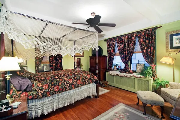 Sold by Town Residential | media 11