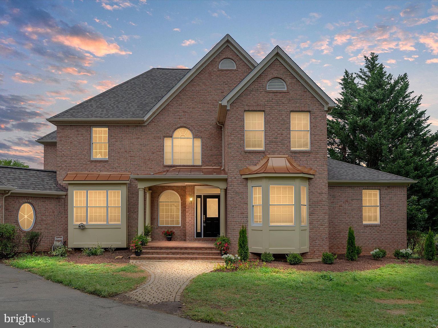 7563 Foxview Dr, Warrenton, VA 20186 | MLS #VAFQ2017450 | Zillow