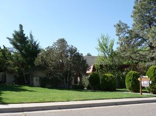 8600 La Sala Del Norte NE, Albuquerque, NM 87111