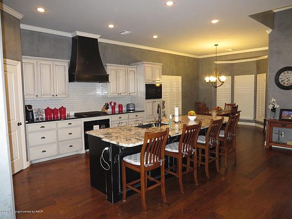 3rd image of 7905 Oakview Dr
