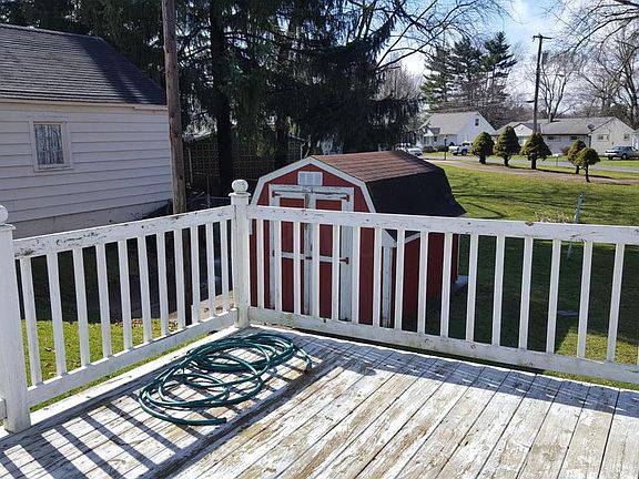 3rd image of 335 Iberia St
