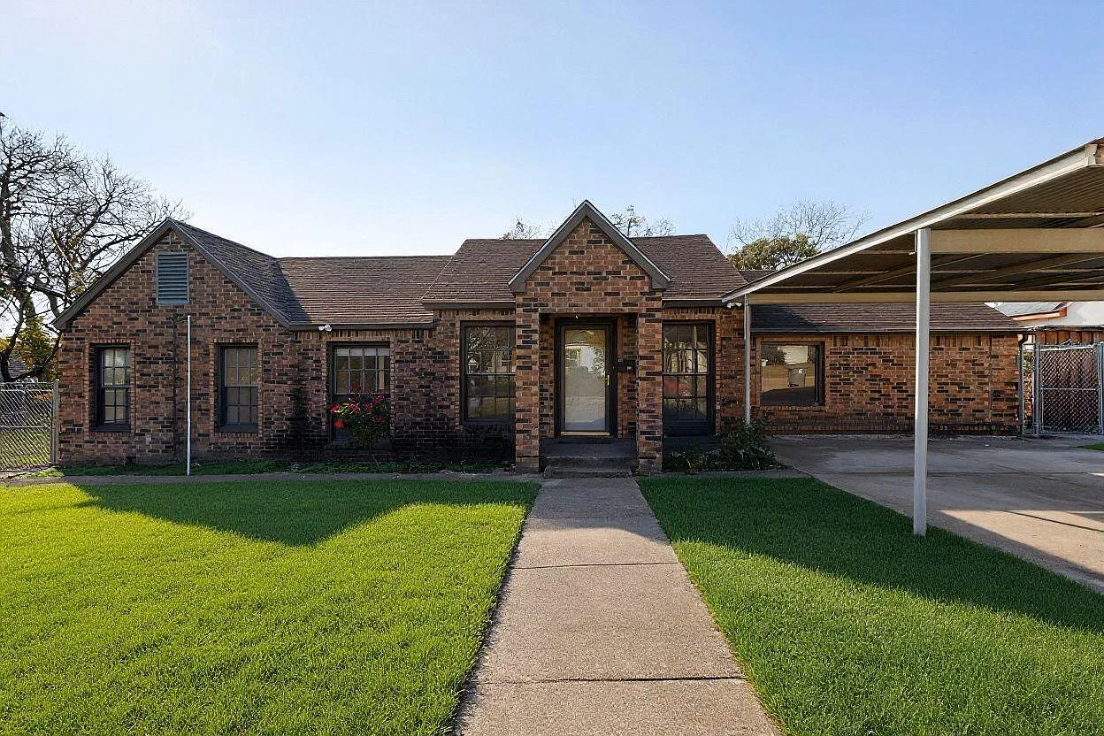 3 bed, 1524 sqft, $2,299 — Photo 1