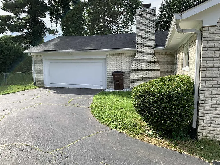 2104 Terriwood Ct — Photo 22