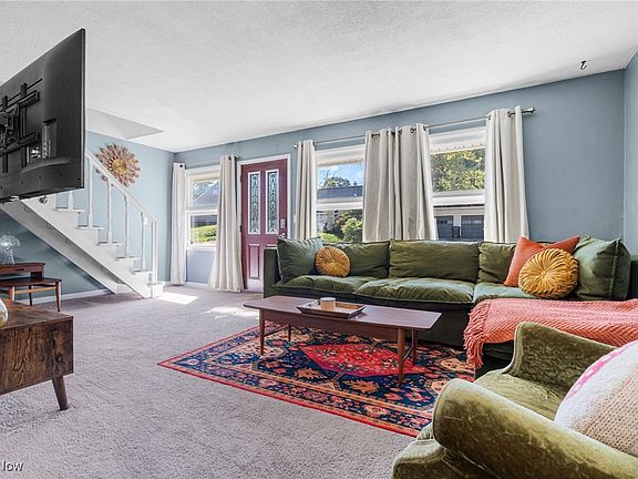 4th image of 1115 41st St NW