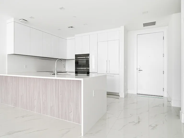 220 Lake Shore Dr #1021 — Photo 5