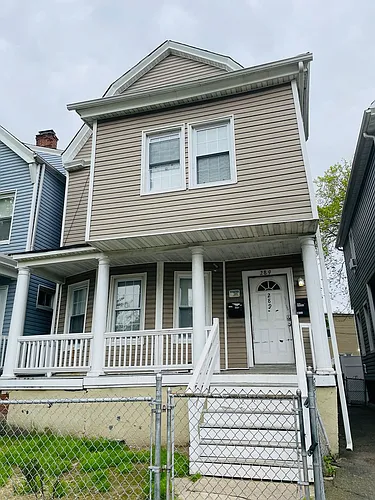 289 Elmwood Ave Photo 1