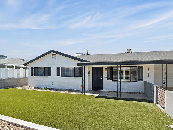 2nd image of 1017 E El Caminito Dr