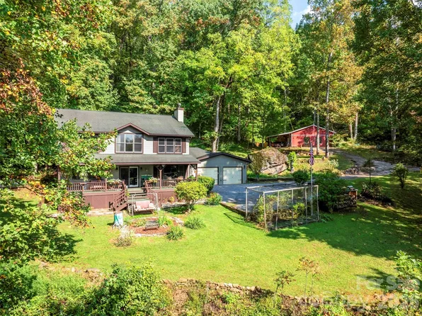 150 Sorghum Dr, Waynesville, NC 28785