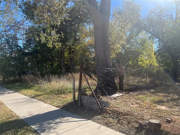 1616 NE 8th St, Oklahoma City, OK 73117