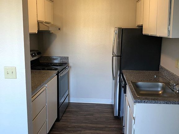 4th image of 2864 La Loma Dr APT 64