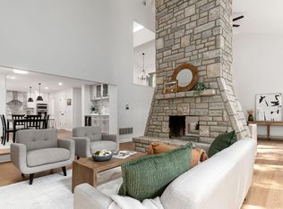 8216 W Shore Dr, Westerville, OH