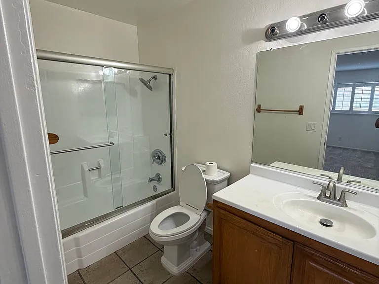 9131 Burnet Ave — Photo 3