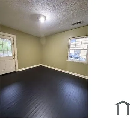 4 bed, 1880 sqft, $1,300 — Photo 4