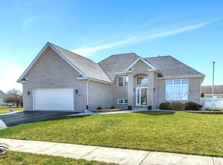 388 Saddle Run Ln, Beecher, IL 60401
