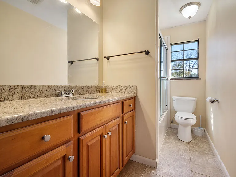 10285 Argyle Rd — Photo 8