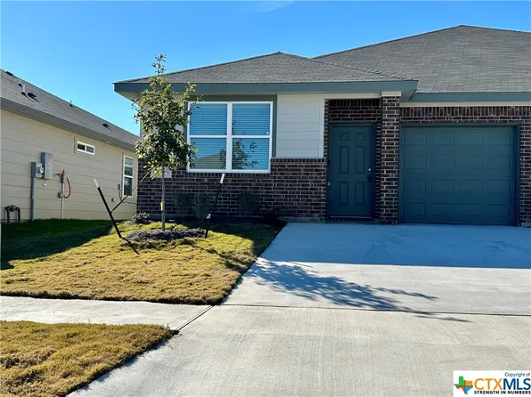 330 Green Valley Dr, Copperas Cove, TX 76522